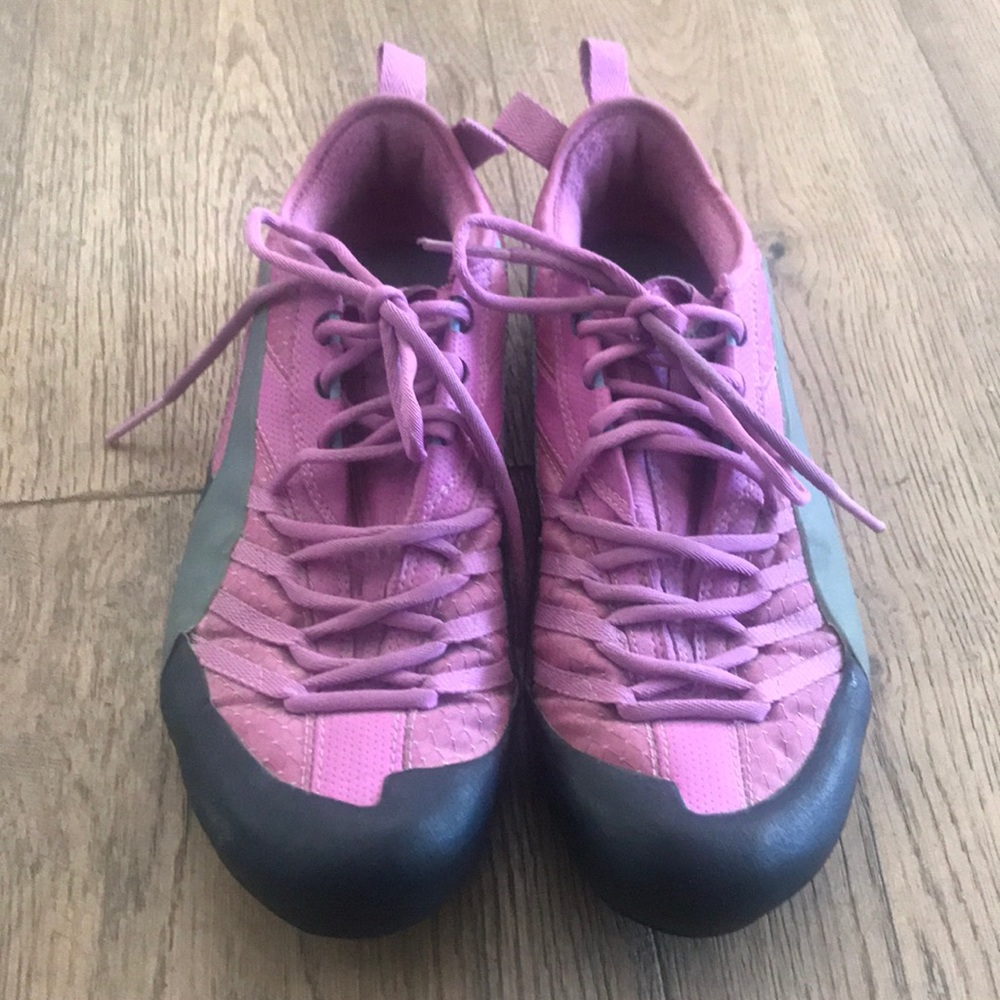 Puma shoes